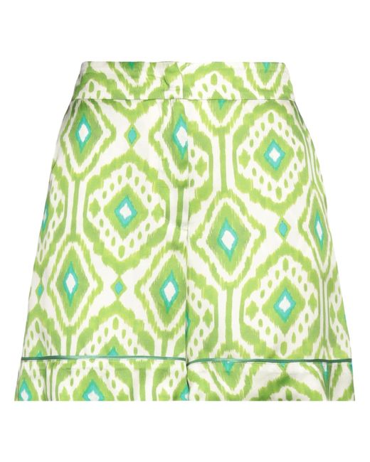 HANAMI D'OR Green Shorts & Bermuda Shorts