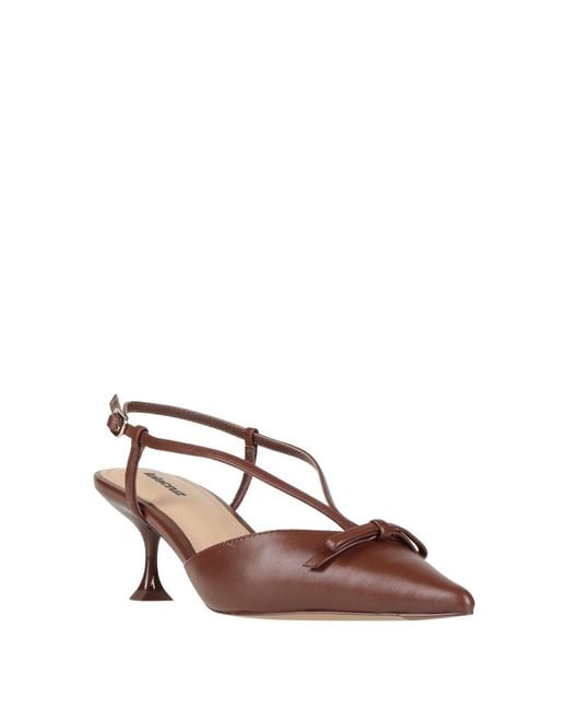 Lola Cruz Brown Pumps
