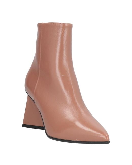Strategia Brown Blush Ankle Boots Leather