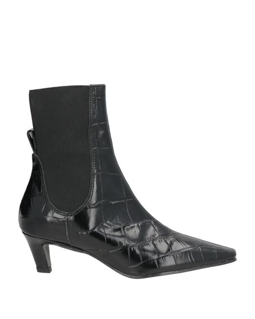 J.A.P. JOSE ANTONIO PEREIRA Black Ankle Boots Leather
