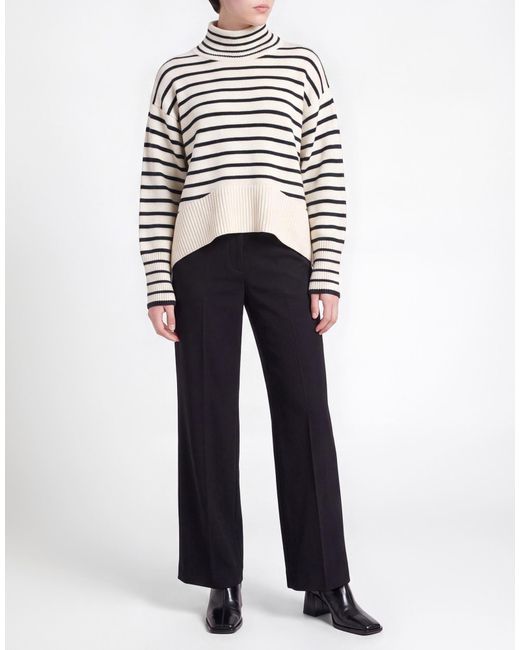 AEXAE White Rollkragenpullover