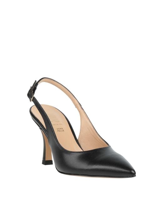 Ovyè Black Pumps Leather
