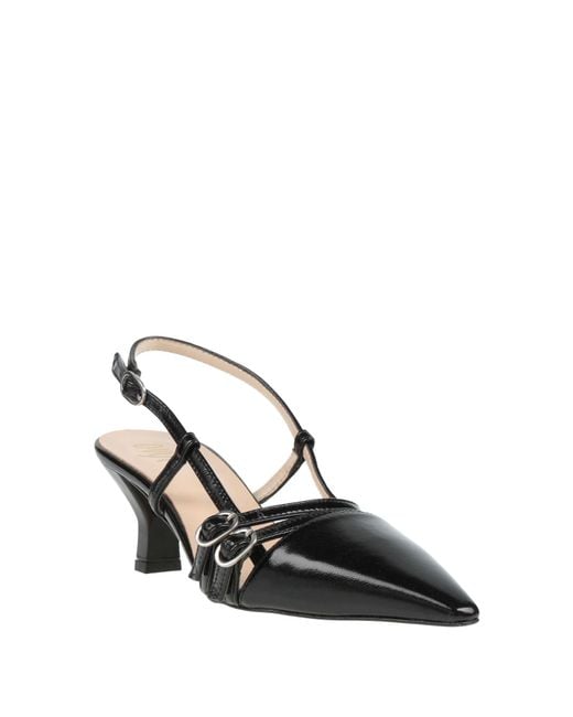 Ovyè Black Pumps Leather