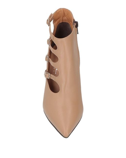 Ovyè Brown Ankle Boots