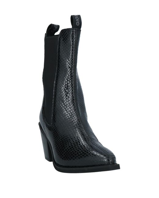 Gioseppo Black Ankle Boots
