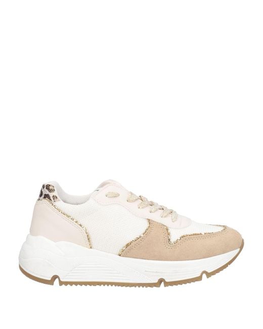 Ovyè White Trainers