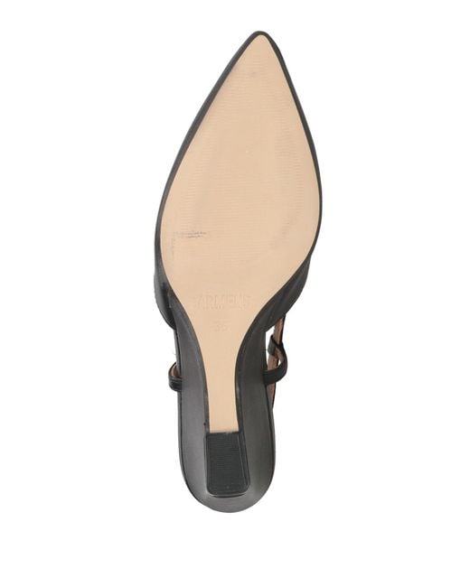 Carmens Black Pumps
