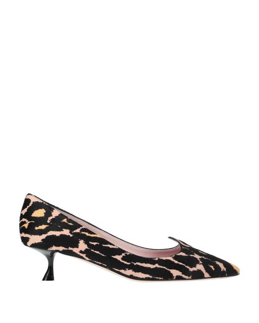 Roger Vivier Pink Pumps