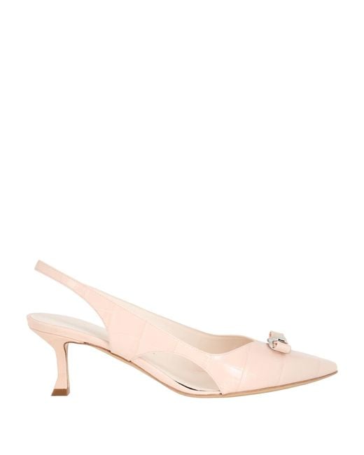 Ferragamo Pink Pumps