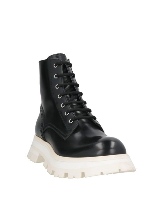 McQueen Black Stiefelette
