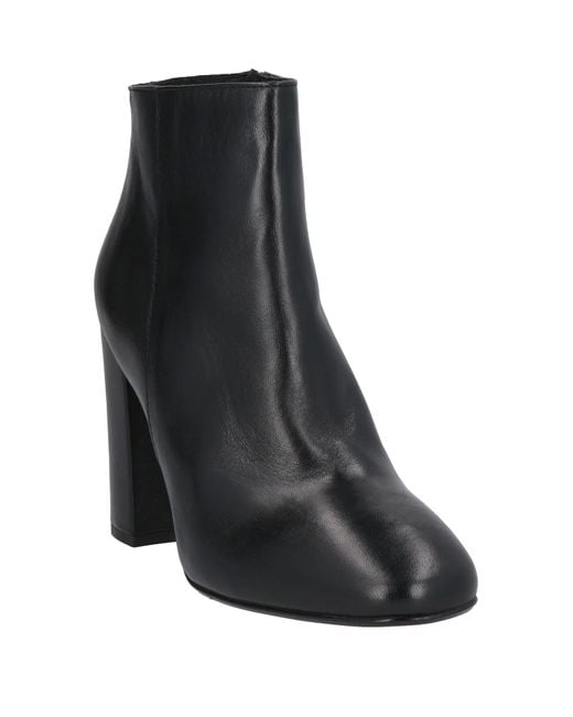 Rebel Queen Black Ankle Boots