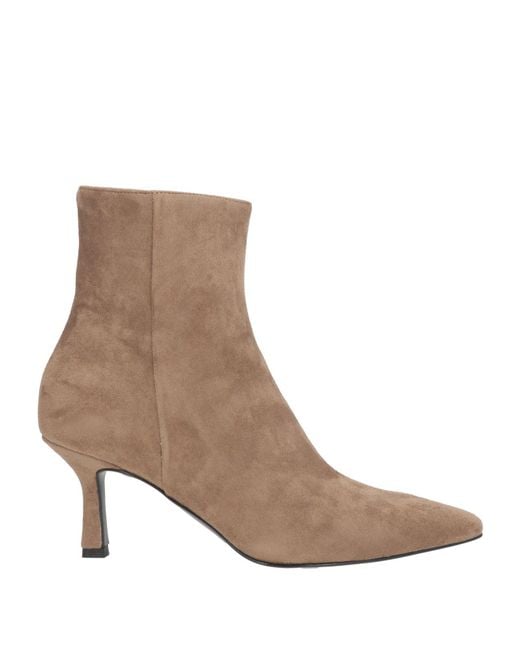 Nila & Nila Brown Ankle Boots Leather