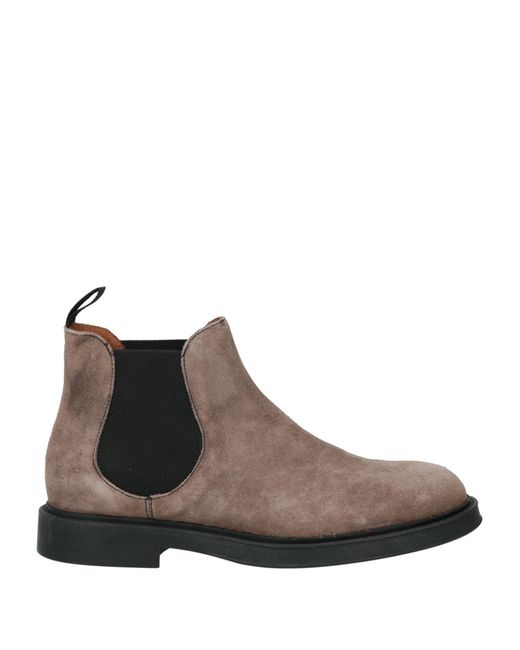 Frau Stiefelette in Brown für Herren