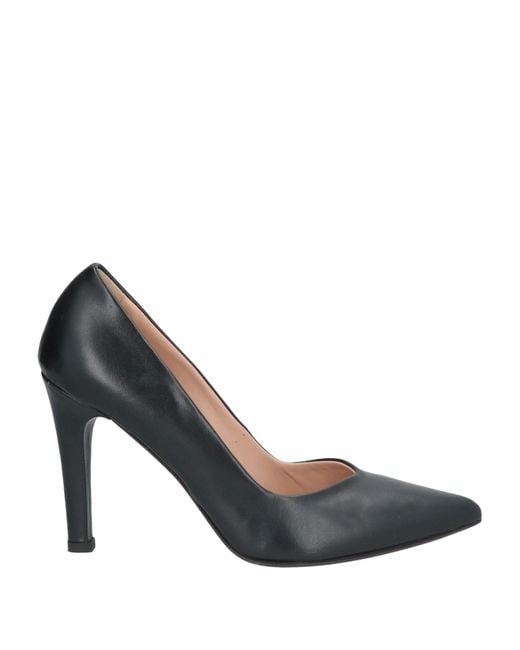 Ph 5.5 Black Pumps