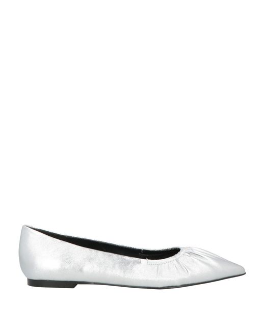 Steve Madden White Ballerina