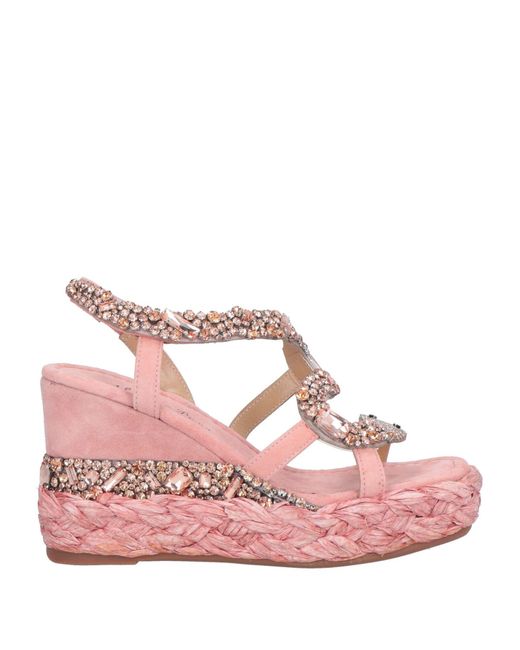 Alma En Pena. Pink Sandals