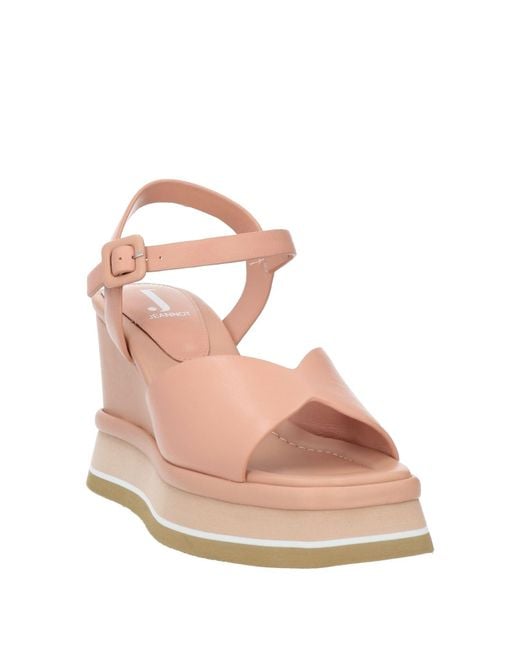 Jeannot Pink Sandals