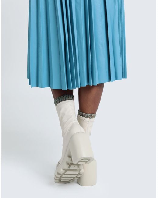 Vic Matié White Ankle Boots