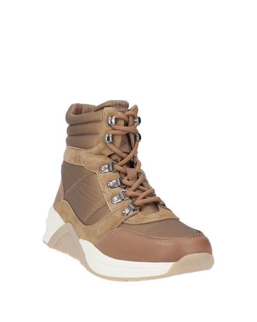 Carmela Brown Trainers