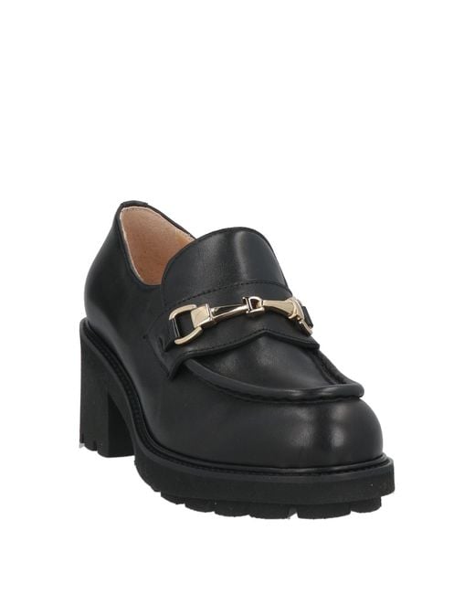 Doucal's Black Loafers