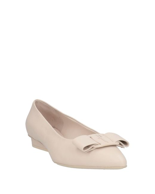 Bailarinas Ferragamo de color Natural