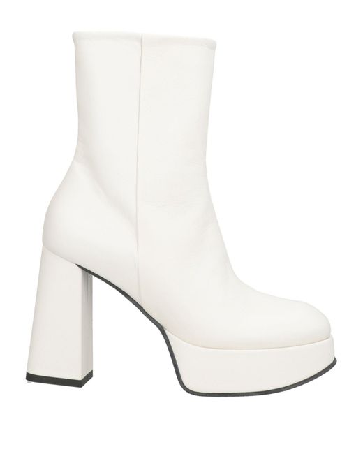 Ixos White Stiefelette