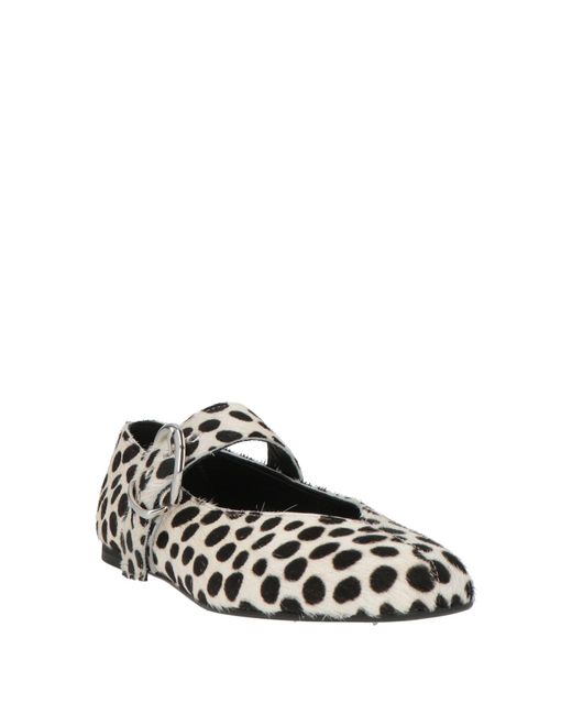 Liviana Conti White Ballet Flats