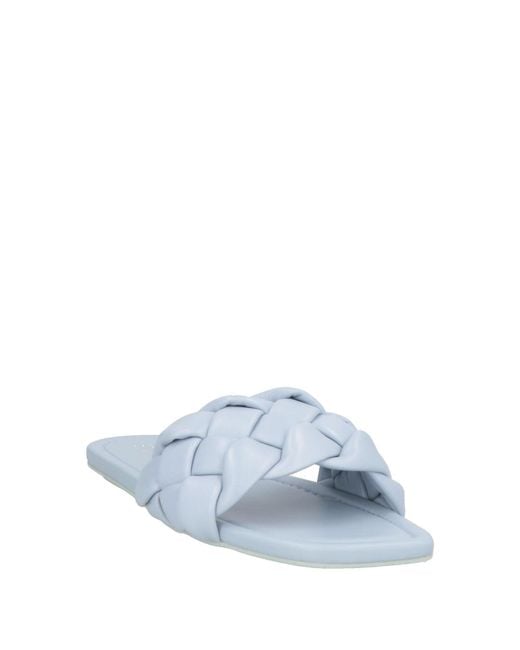 Stuart Weitzman White Sandale