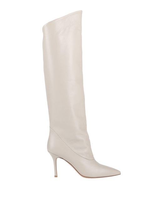 The Seller White Boot Leather