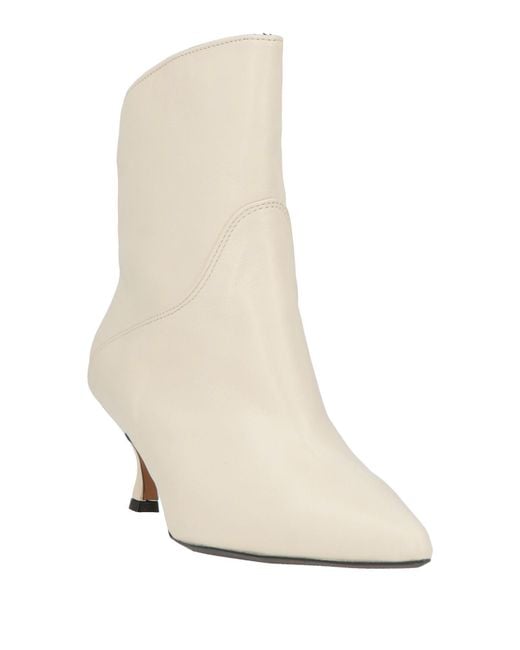Ovyè White Ivory Ankle Boots Leather