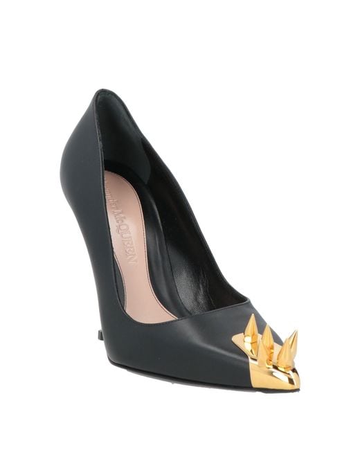 McQueen Black Pumps