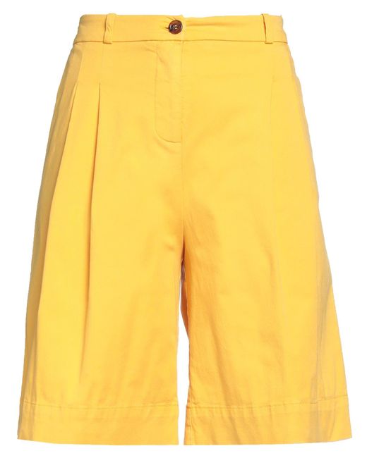 Kiltie Yellow Shorts & Bermudashorts