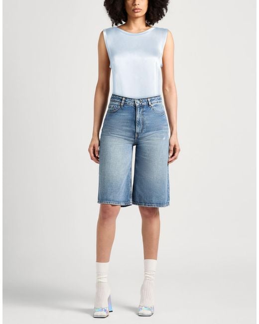 Caractere Blue Top