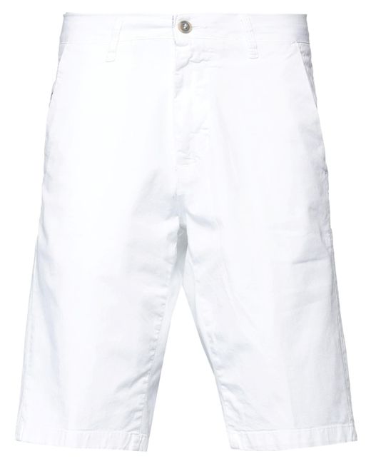 Squad² White Shorts & Bermuda Shorts for men
