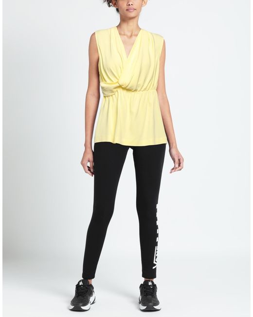Clips Yellow Top