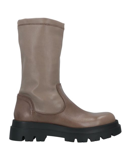 Lemarè Brown Boot