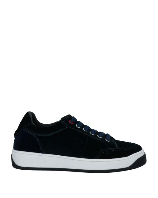 Off play Black Sneakers
