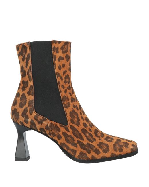Janet & Janet Brown Ankle Boots