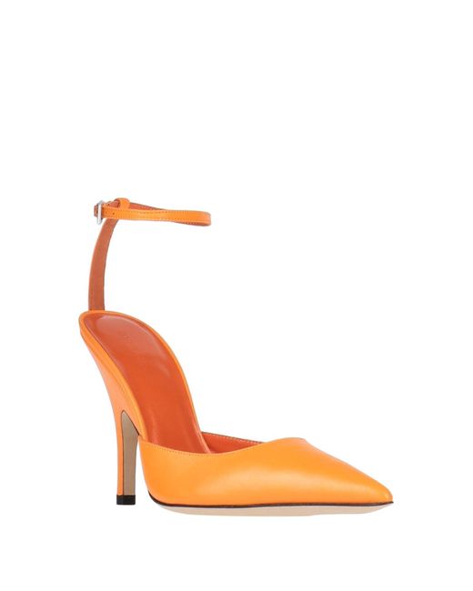 Zapatos de salón By Far de color Orange