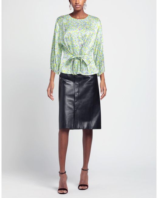 Clips Green Top