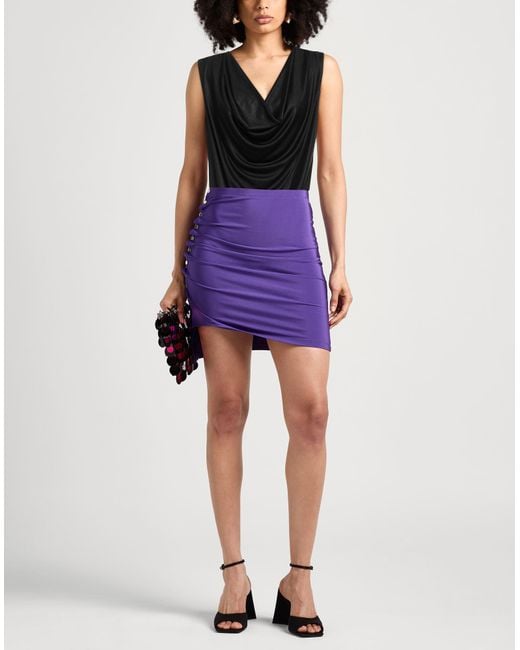 Top di Caractere in Black
