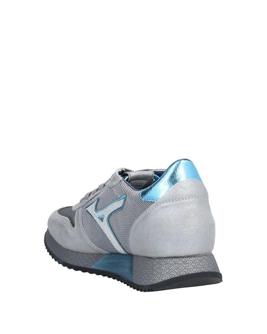 Mizuno Sneakers \u0026 Tennis shoes basse da donna di colore grigio