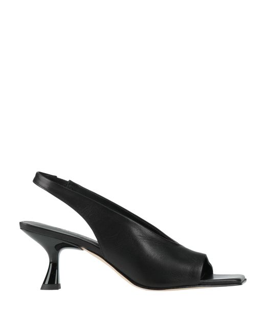 Zinda Black Sandals