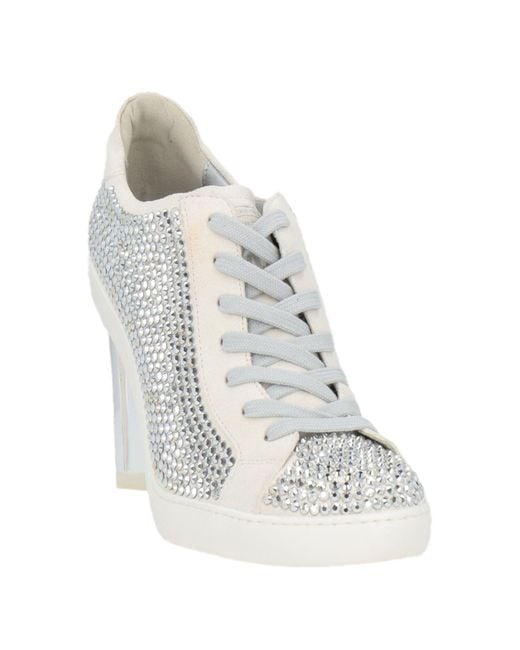 P448 White Schnürschuh