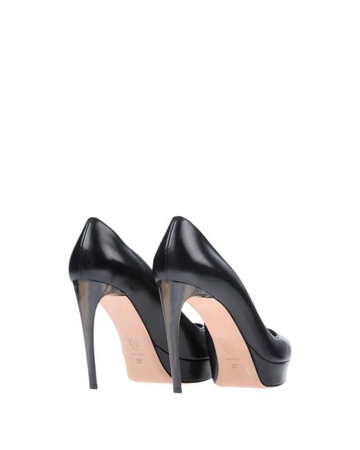 McQueen Black Pumps