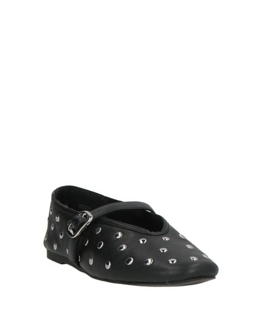 Steve Madden Black Ballet Flats