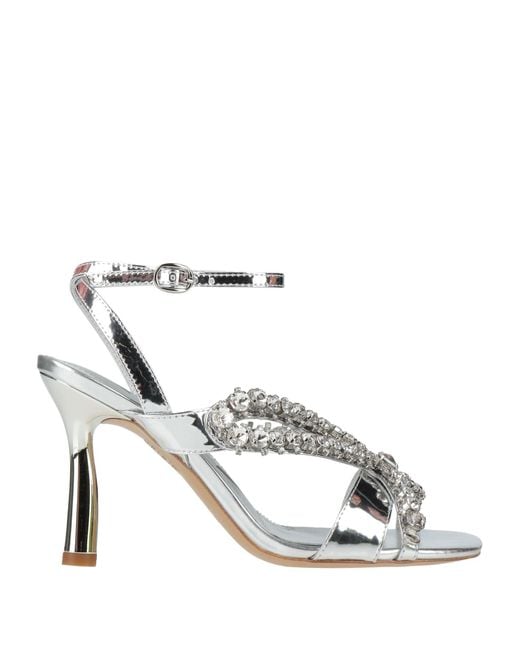 Emanuélle Vee Metallic Sandals