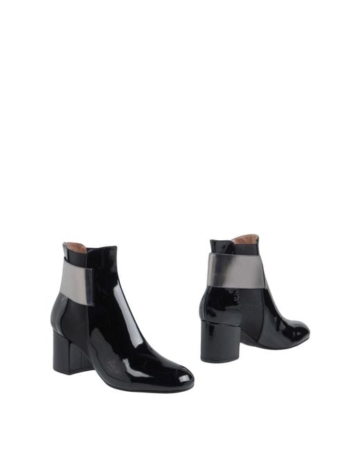 Bottines Pollini en coloris Black