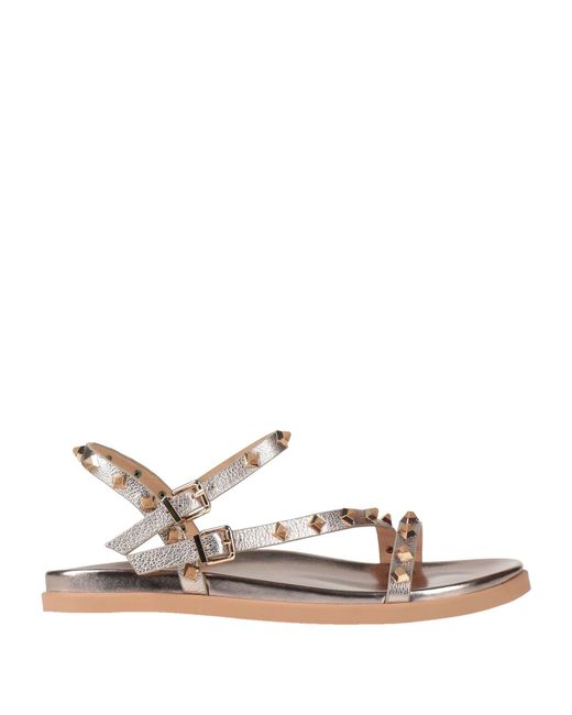 Emanuélle Vee Natural Sandals