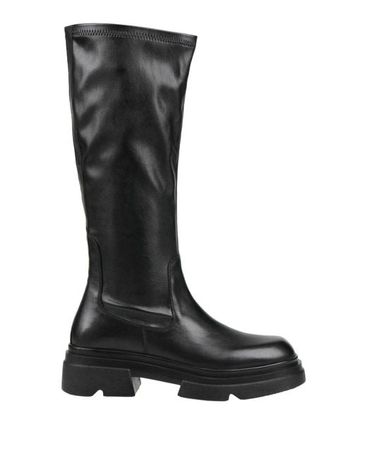 Emanuélle Vee Black Boot Leather